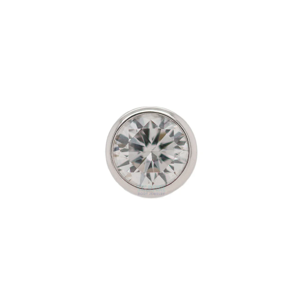 Bezel-Set Nostril Screw in Gold with DIAMOND - Image 5